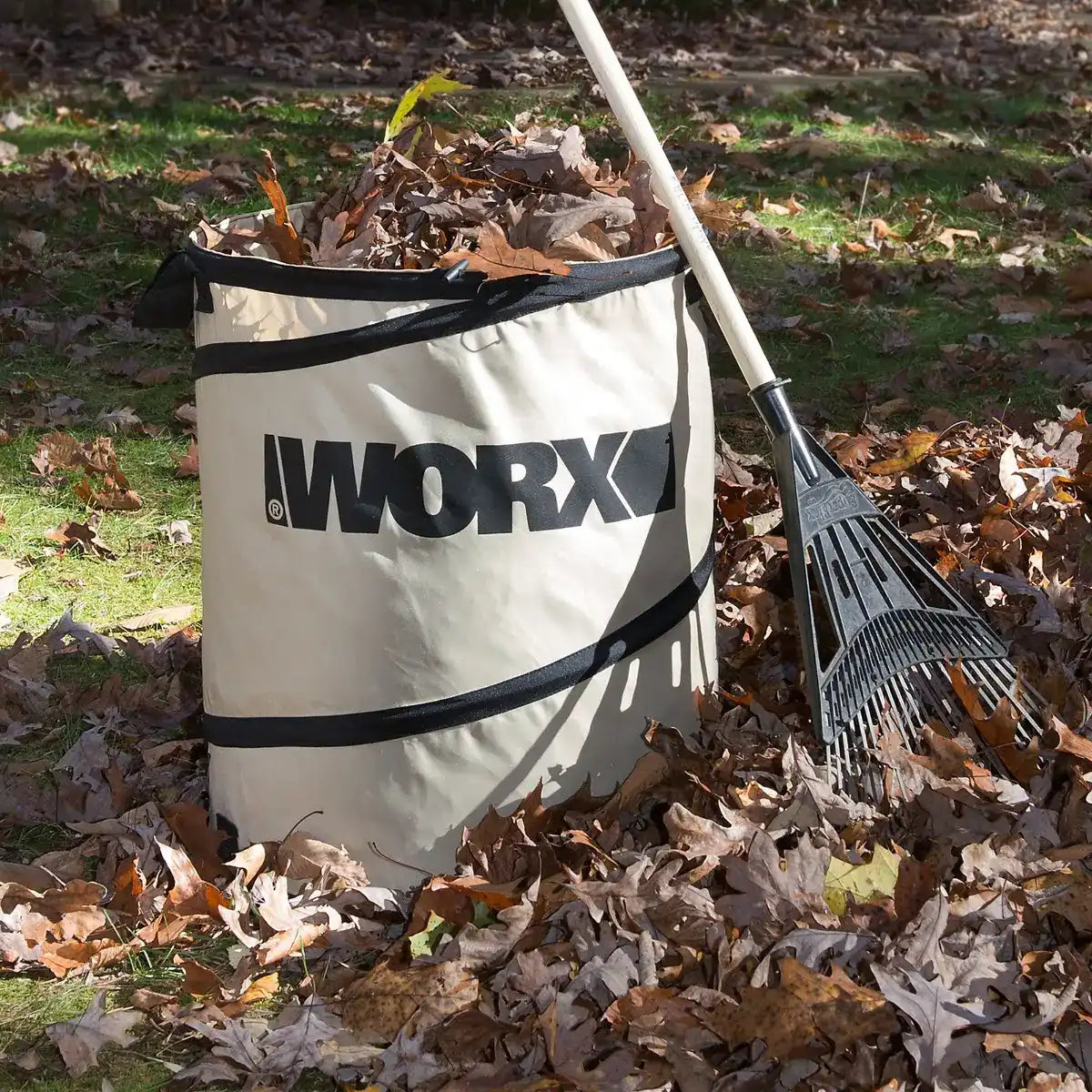 26 Gallon Collapsible Leaf Bin