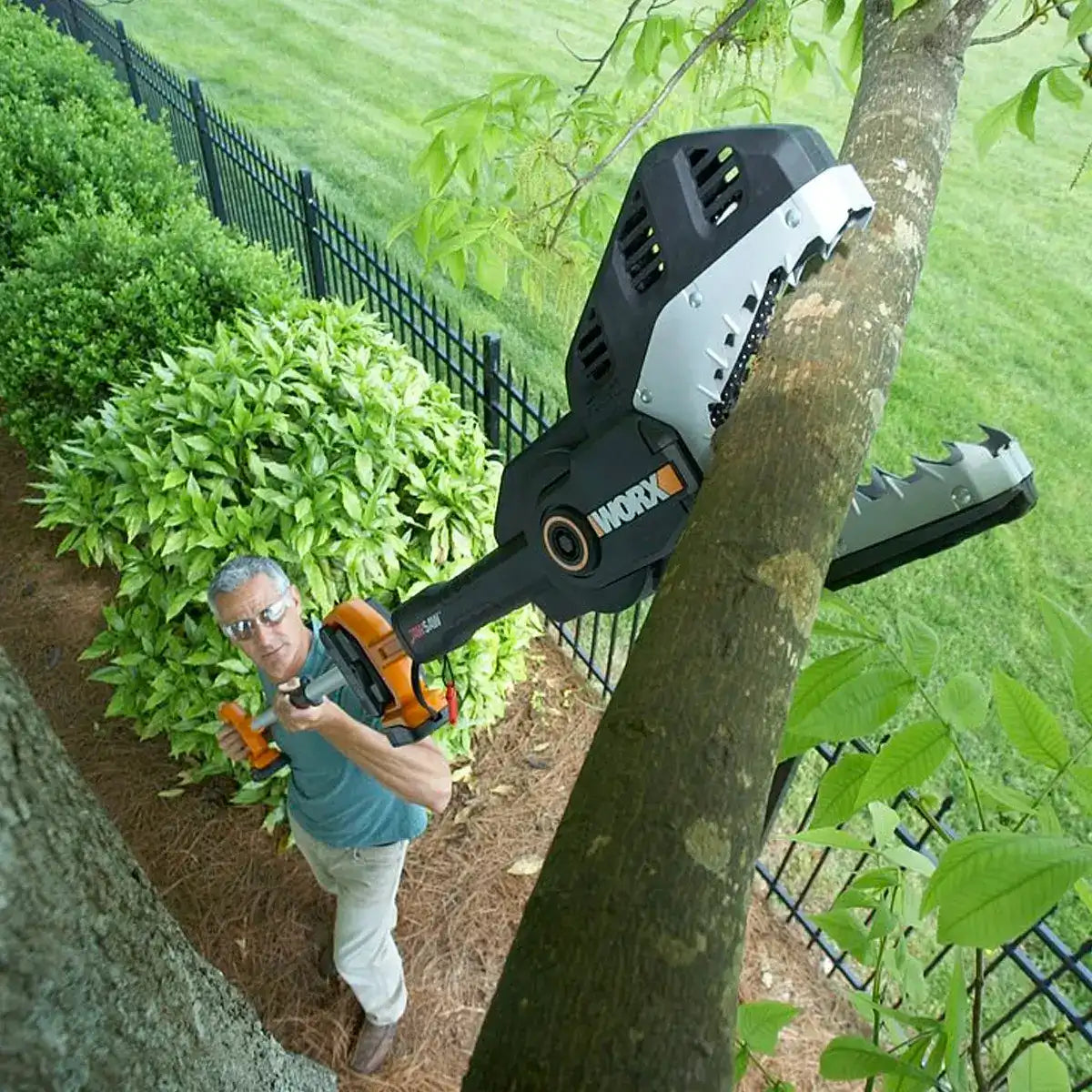 20V Power Share JawSaw Chainsaw with 5ft Extension Pole (Discontinued)