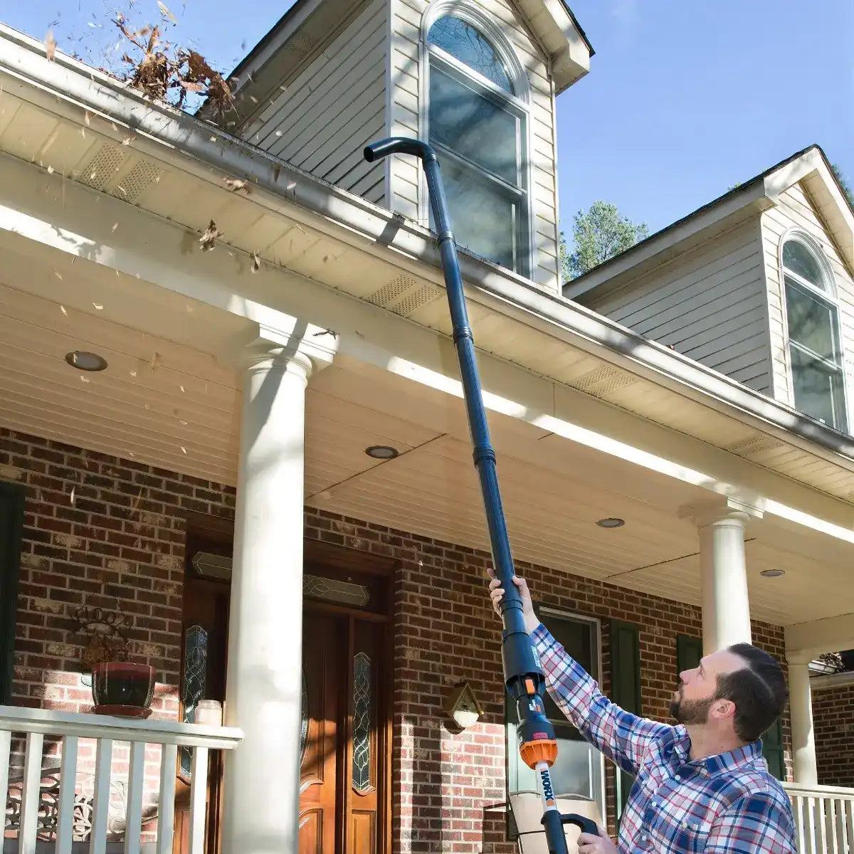 20V Brushless LEAFJET Cordless LeafJet leaf blower with Gutterpro Attachment (Discontinued)
