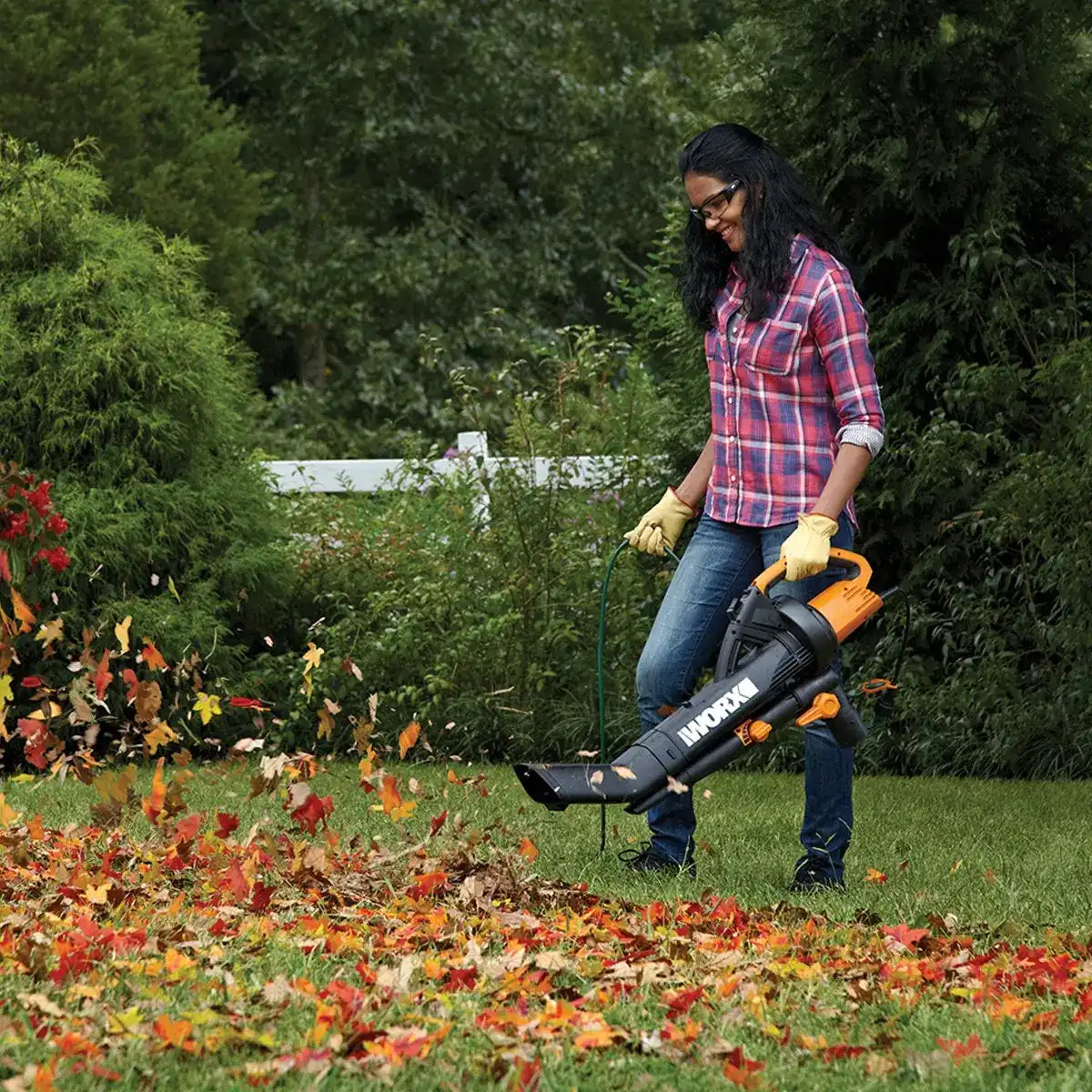 12 Amp 350 CFM 210 MPH leaf blower /mulcher / vacuum