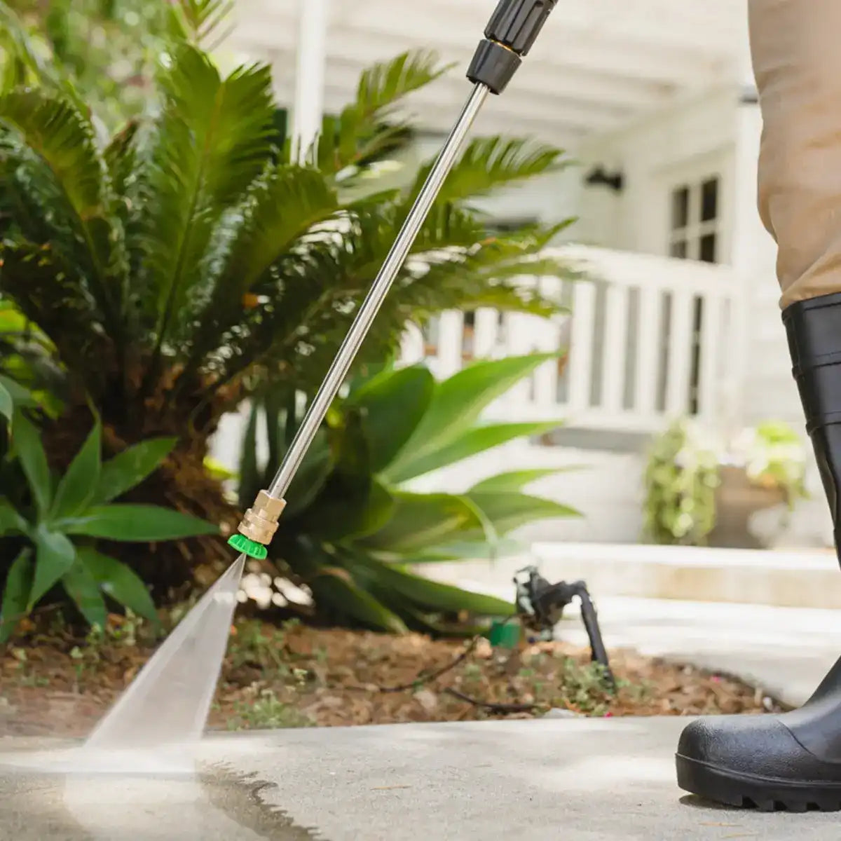 13 Amp 1600 PSI Electric Pressure Washer (1.3 GPM) (Discontinued)