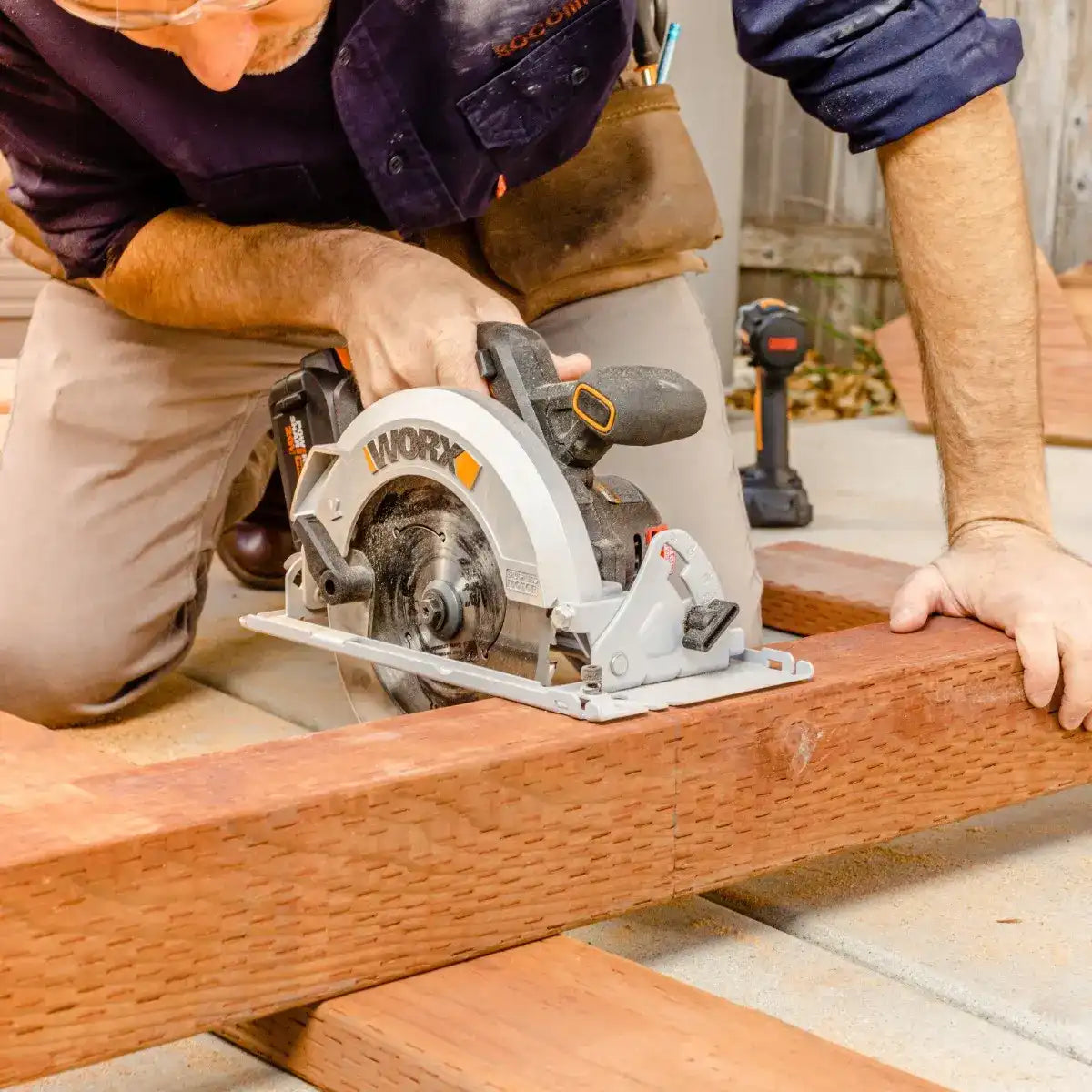 20V 7-1/4" brushless circular saw