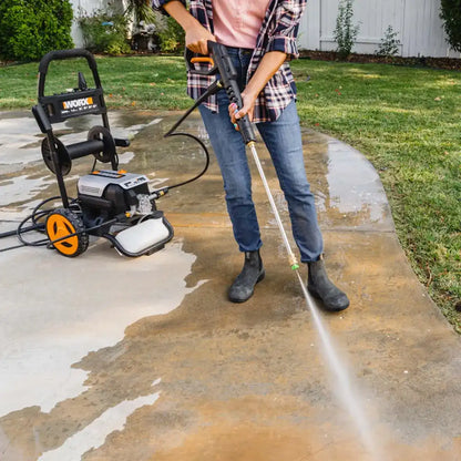 13 Amp 2000 PSI 1.2 GPM pressure washer