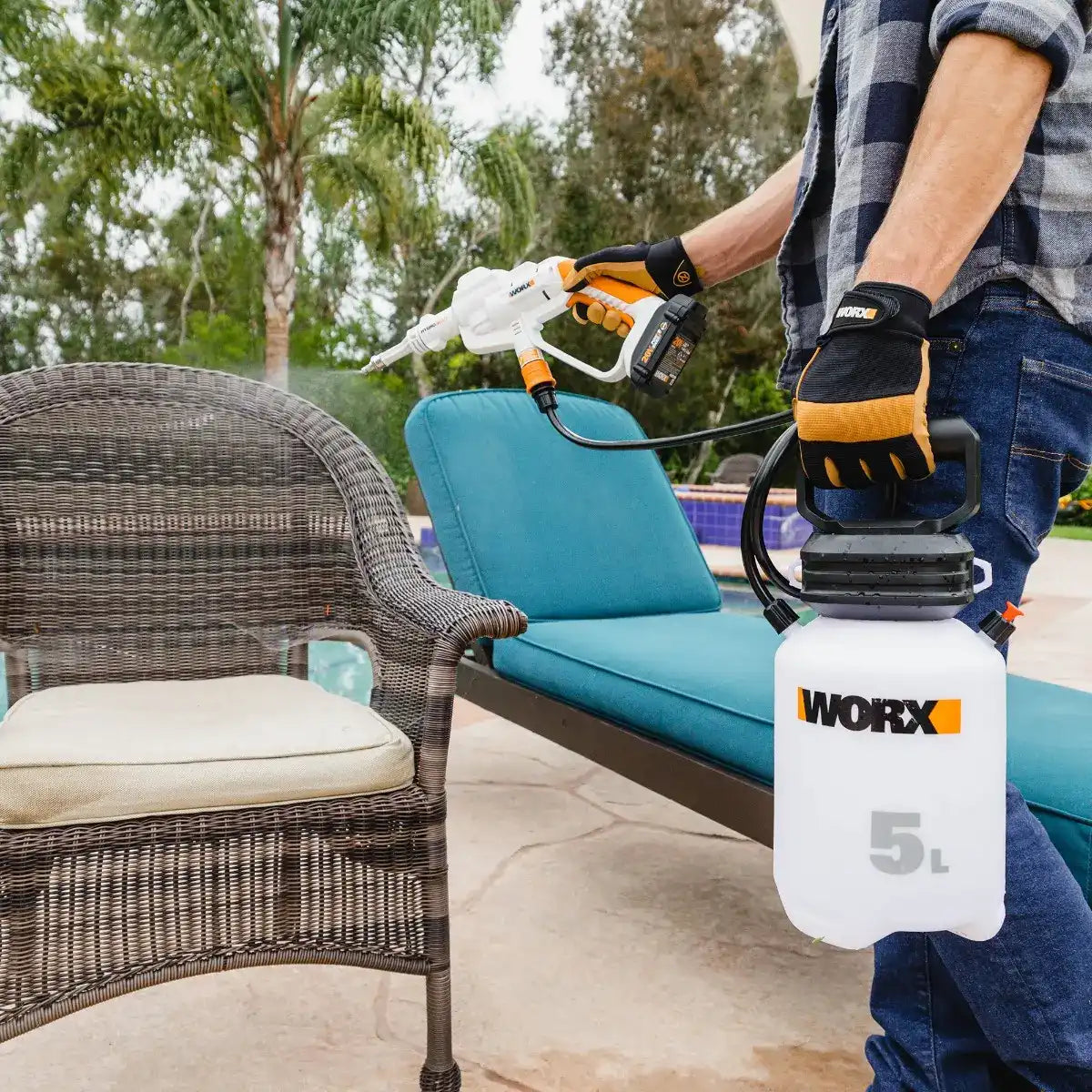20V Power Share 5L Cordless Handheld Sanitizing Sprayer (Discontinued)